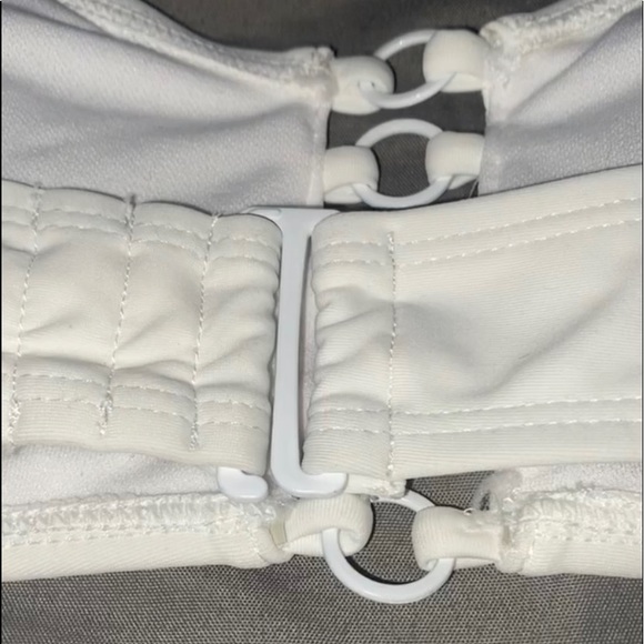 White Ring Bikini๐ค - Picture 6 of 7